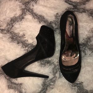 Sparkely black 6 inch heels